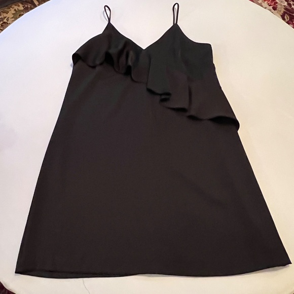 Elliatt Slip Little Black Dress with Ruffle Black Sz XL - Picture 3 of 11